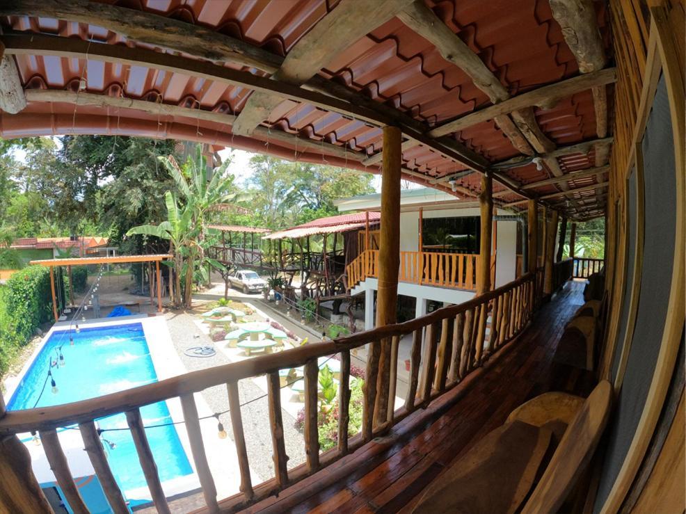Tree House Samanea Lodge Limón Exterior foto