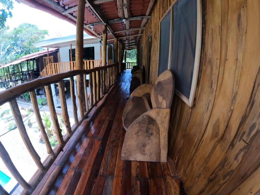 Tree House Samanea Lodge Limón Exterior foto